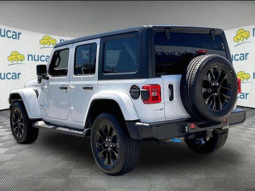 Bright White Clearcoat 2023 Jeep Wrangler 4xe Sahara