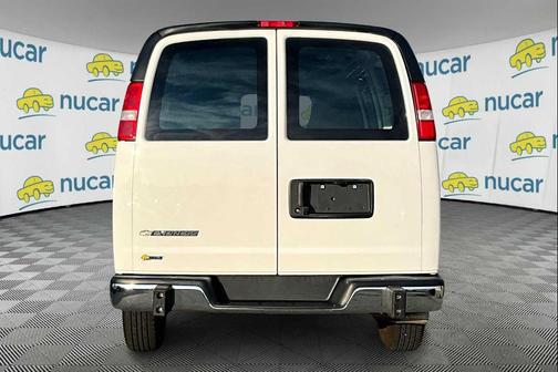 2024 Chevrolet Express 2500 RWD 2500 Regular Wheelbase WT
