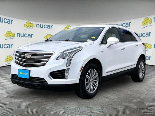 Crystal White Tricoat 2019 Cadillac XT5 Luxury