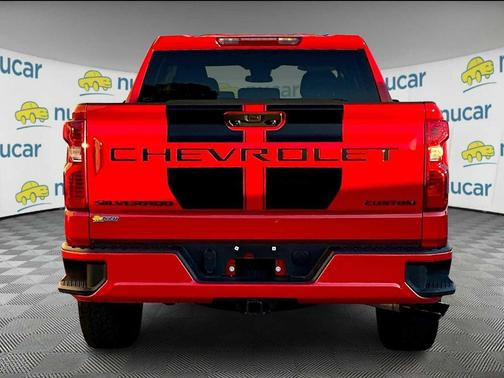 2025 Chevrolet Silverado 1500 Custom