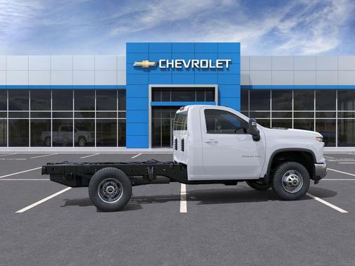 Summit White 2026 Chevrolet Silverado 3500 WT