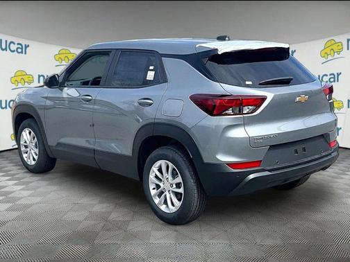 Sterling Gray Metallic 2026 Chevrolet Trailblazer LS