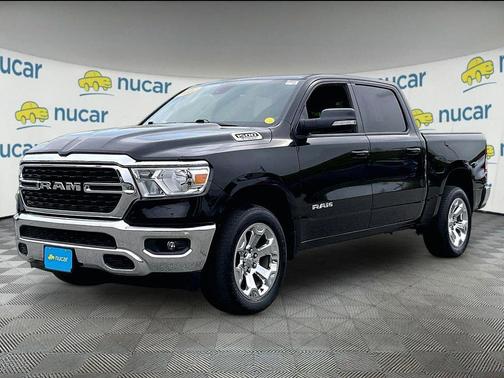 Diamond Black Crystal Pearlcoat 2022 RAM 1500 Big Horn/Lone Star