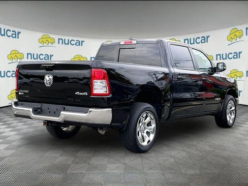 Diamond Black Crystal Pearlcoat 2022 RAM 1500 Big Horn/Lone Star