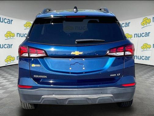 Blue Glow Metallic 2022 Chevrolet Equinox 1LT