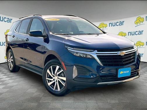 Blue Glow Metallic 2022 Chevrolet Equinox 1LT