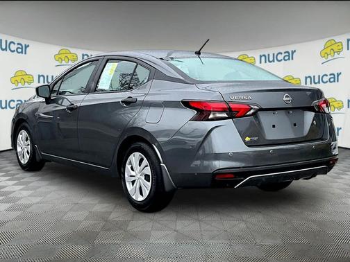 Gun Metallic 2025 Nissan Versa 1.6 S