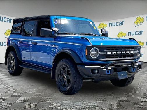 Velocity Blue Metallic 2023 Ford Bronco Black Diamond