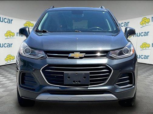 Gray 2017 Chevrolet Trax LT