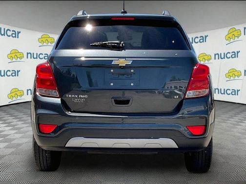 Gray 2017 Chevrolet Trax LT