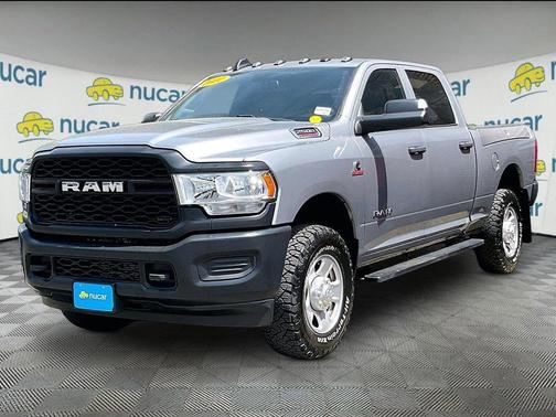 Billet Silver Metallic Clearcoat 2022 RAM 2500 Tradesman Crew Cab 4x4 6'4' Box