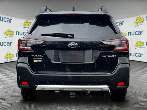 Crystal Black Silica 2023 Subaru Outback Limited