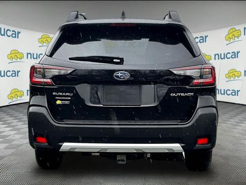 Crystal Black Silica 2023 Subaru Outback Limited