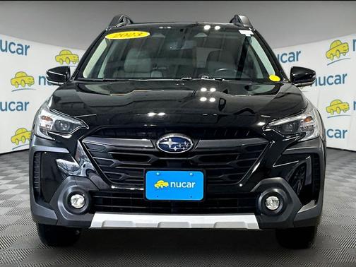 Crystal Black Silica 2023 Subaru Outback Limited