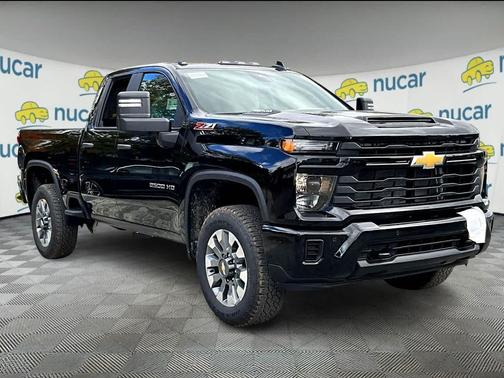 2026 Chevrolet Silverado 2500 Custom