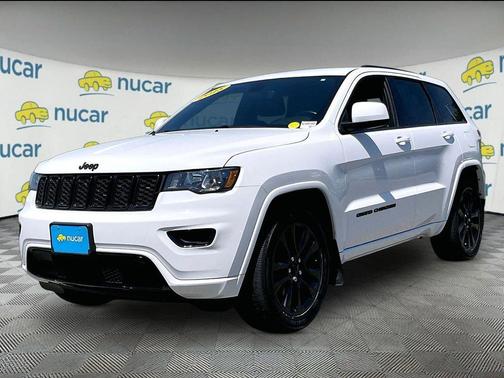 Bright White Clearcoat 2018 Jeep Grand Cherokee Altitude