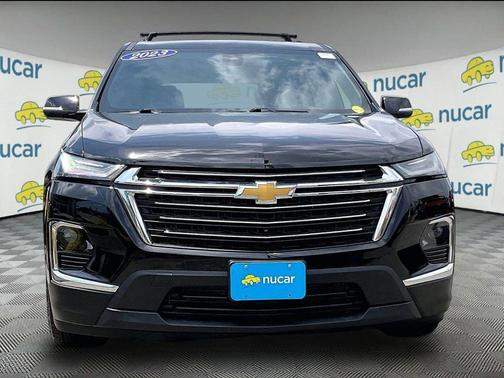 Mosaic Black Metallic 2023 Chevrolet Traverse LT Leather