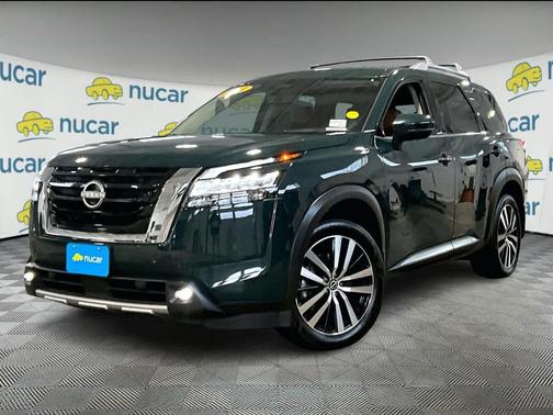 2024 Nissan Pathfinder Platinum