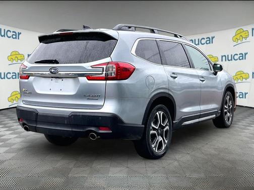 Ice Silver Metallic 2023 Subaru Ascent Limited 7-Passenger