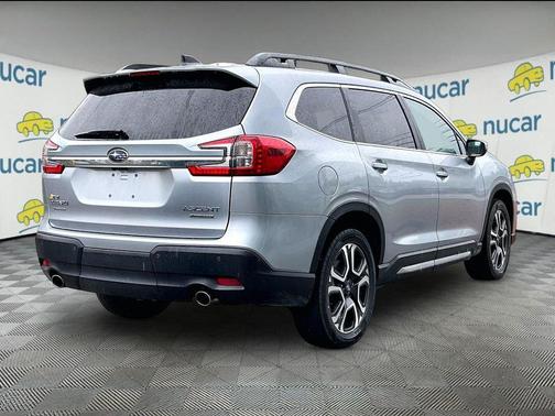 Ice Silver Metallic 2023 Subaru Ascent Limited 7-Passenger