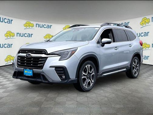 Ice Silver Metallic 2023 Subaru Ascent Limited 7-Passenger