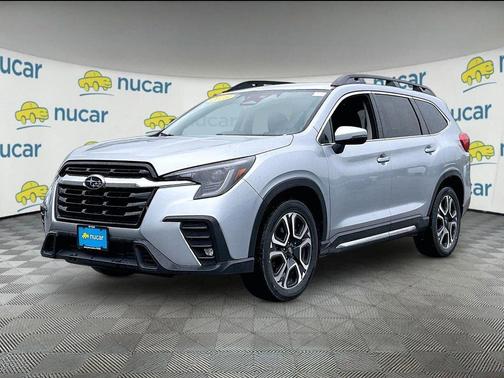 Ice Silver Metallic 2023 Subaru Ascent Limited 7-Passenger