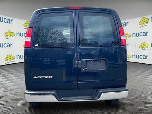 Non-Color 2026 Chevrolet Express 2500 LT