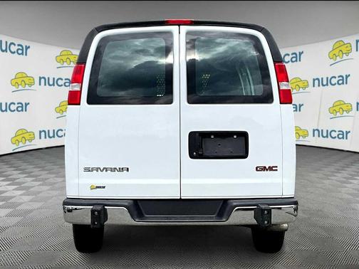 2023 GMC Savana 2500 Work Van