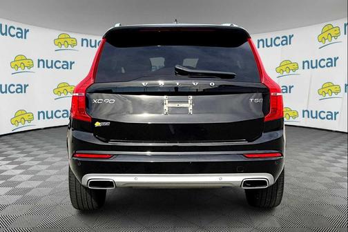 2021 Volvo XC90 T5 Momentum