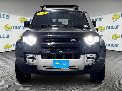 2022 Land Rover Defender 110 SE