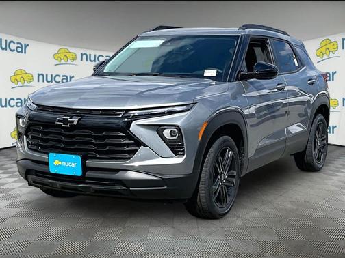 Sterling Gray Metallic 2026 Chevrolet Trailblazer LT