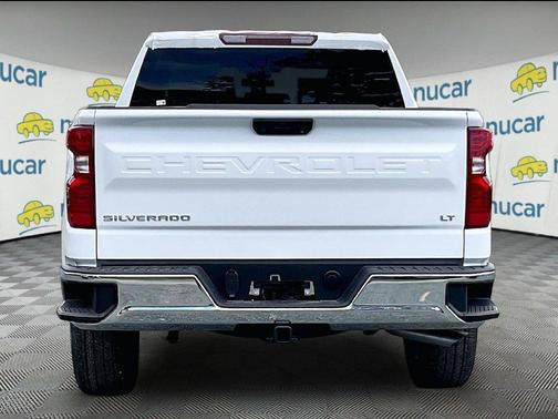 Summit White 2026 Chevrolet Silverado 1500 LT