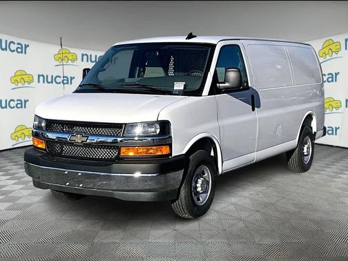2025 Chevrolet Express 2500 RWD 2500 Regular Wheelbase WT