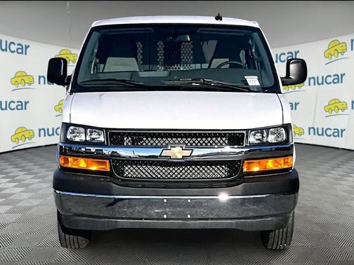 2025 Chevrolet Express 2500 RWD 2500 Regular Wheelbase WT