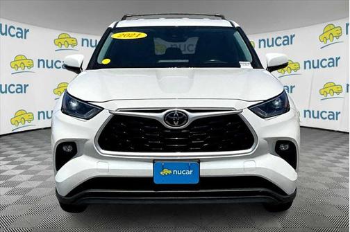 2021 Toyota Highlander LE