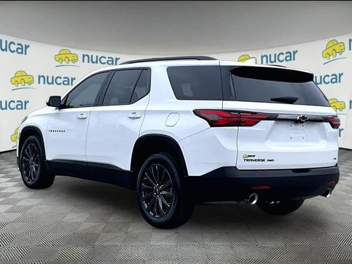 Summit White 2023 Chevrolet Traverse RS