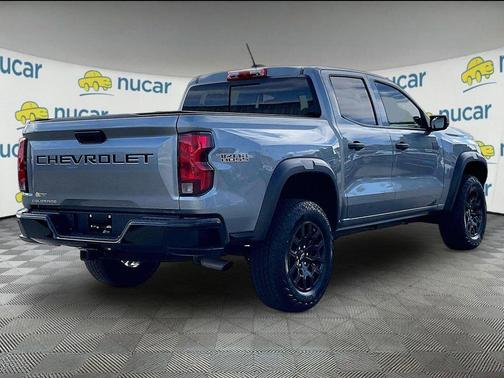 Sterling Gray Metallic 2024 Chevrolet Colorado Trail Boss