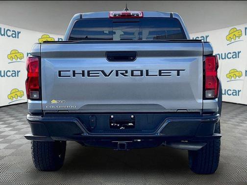 Sterling Gray Metallic 2024 Chevrolet Colorado Trail Boss
