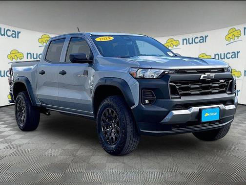 Sterling Gray Metallic 2024 Chevrolet Colorado Trail Boss