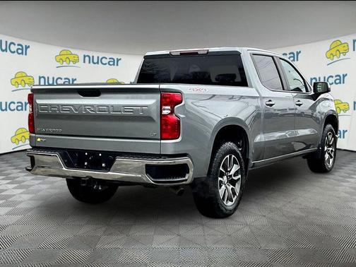 Sterling Gray Metallic 2024 Chevrolet Silverado 1500 LT