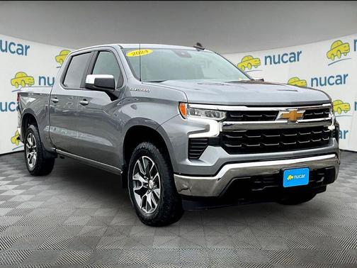 Sterling Gray Metallic 2024 Chevrolet Silverado 1500 LT