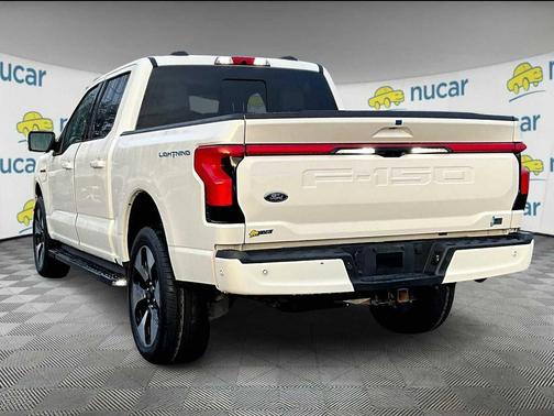 2022 Ford F-150 Lightning Platinum