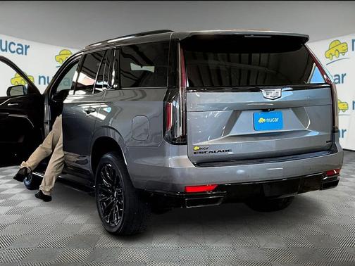 2021 Cadillac Escalade Sport