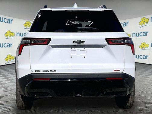 Polar White Tricoat 2027 Chevrolet Equinox RS AWD