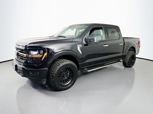 Agate Black Metallic 2025 Ford F-150 XLT