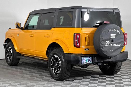 2022 Ford Bronco Outer Banks