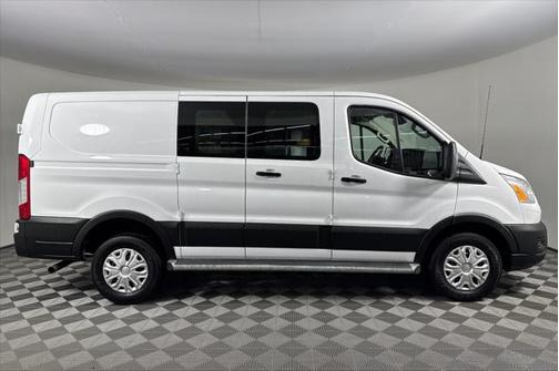 2022 Ford Transit-250 Base