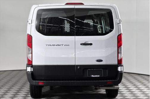 2022 Ford Transit-250 Base