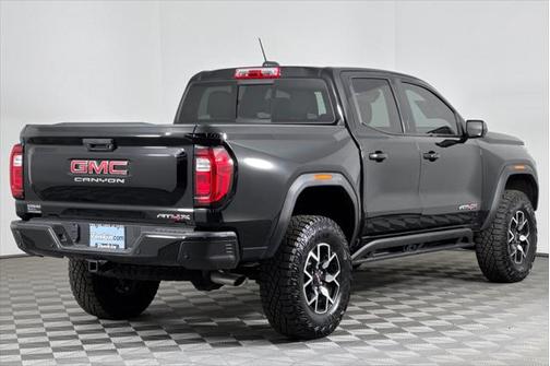 2024 GMC Canyon AT4X