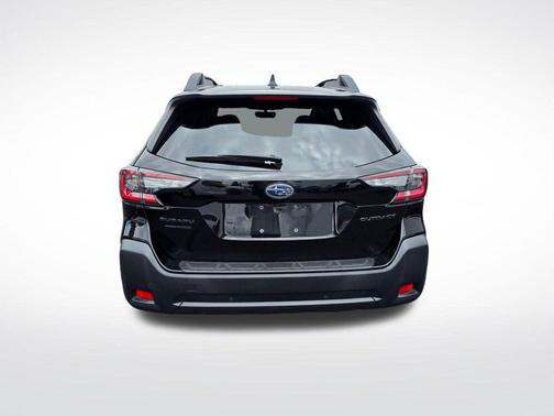 Crystal Black Silica 2023 Subaru Outback Onyx Edition